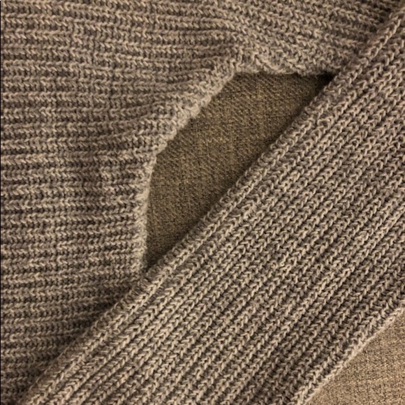 Sweater - Picture 3 of 3